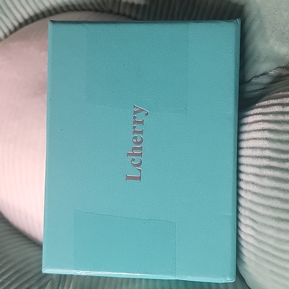 Bestie Morse code bracelet with the letter L attached on a charm - Picture 5 of 6